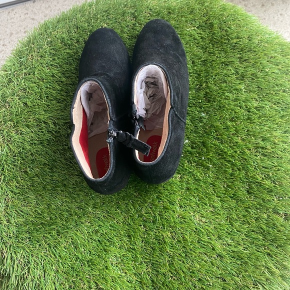 NWOT Softwalk Rocklin black suede ankle boots-8 - Picture 4 of 6